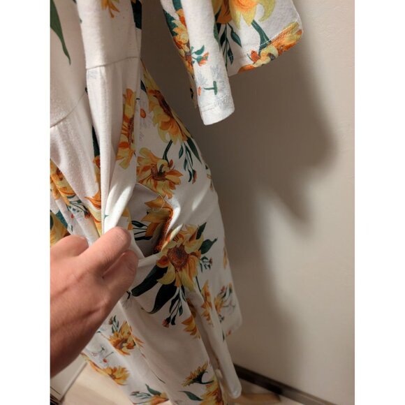 Sunflower Womens Dress With Bell Sleeves & Pockets Size 20W Babydoll - Picture 5 of 7